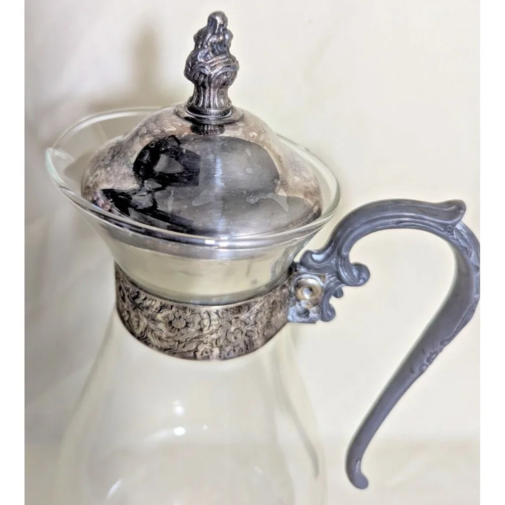 Vintage Pyrex Chill it Pitcher Sheraton Silver
